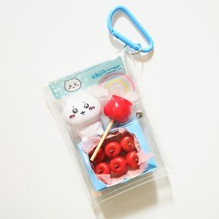 チイカワ(ちいかわ)のちいかわ　ガチャ詰めポーチ　りんご飴　赤りんご　ちいかわ(キャラクターグッズ)