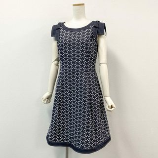 ルネ(René)の19g28《タグ付き》 Rene ルネ 半袖ワンピース 花柄ワンピース 膝丈 フラワー刺繍 イタリア製生地 サイズ38 ブルー ホワイト レディース 女性用(ひざ丈ワンピース)