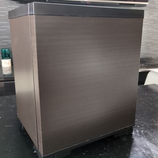 ミツビシデンキ(三菱電機)の三菱電機 電子冷蔵庫 木目調 20L(冷蔵庫)