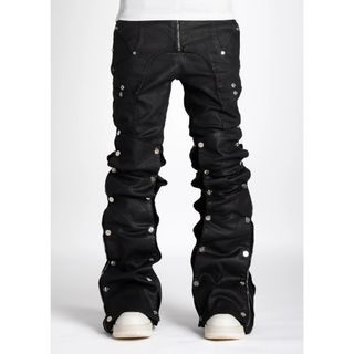 アミリ(AMIRI)のGUAPI PREMIUMグアピ　プレミアム　デニム　ブラック(デニム/ジーンズ)