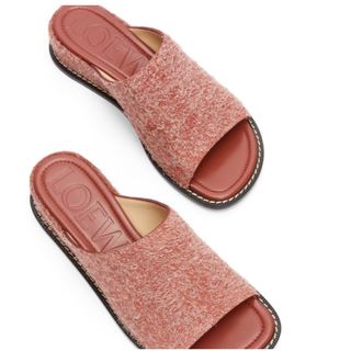 ロエベ(LOEWE)のLOEWE ロエベ LADERA MULE 40 / 新品未使用・36サイズ(サンダル)