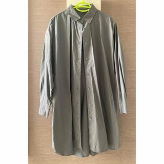 ムジルシリョウヒン(MUJI (無印良品))の美品【MUJI/無印良品】ロングワイドシャツ　濃グレー　フリーサイズ(シャツ/ブラウス(長袖/七分))