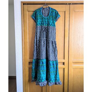 【未着用品】タイ現地購入　ロングワンピース　ドレス(ロングワンピース/マキシワンピース)