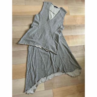 natural BooアシンメトリーグレーVネックセットアップ
