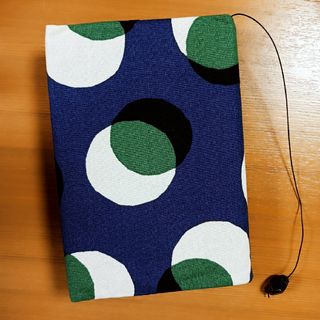 【ラスト】単行本ブックカバー♡北欧水玉