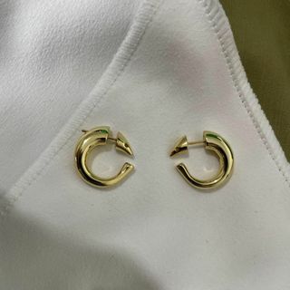 ゴールド フープピアス 矢のデザイン プッシュバックイヤリング(ネックウォーマー)
