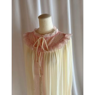 ヴィンテージ(VINTAGE)の古着 アンティーク ビンテージ 70s USA 薄ピンク ロングワンピ ドレス(ロングワンピース/マキシワンピース)