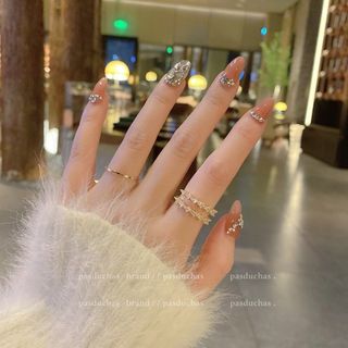 指輪 ゴールド　金　リング 韓国 フリーサイズ 人気　おしゃれ　高級感　上品