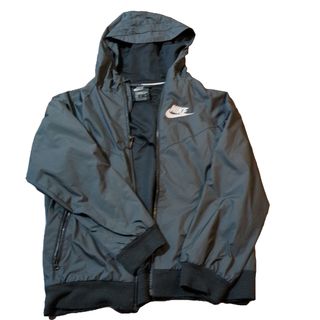 NIKE　ウインドブレーカー 130〜140センチ