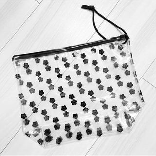 マリークヮント(MARY QUANT)のMARY QUANT マリークワント クリアポーチ デイジー クラッチバッグ 黒(ポーチ)