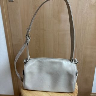 ベージュレザーショルダーバック(ショルダーバッグ)