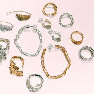 アッシュペーフランス(H.P.FRANCE)のconoa コノア　ピアス(ピアス)