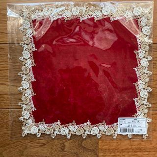 【新品・未開封】近沢レース　アテニア　カリスレッド　1枚 タオルハンカチ(ハンカチ)