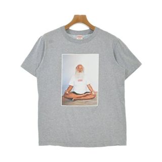 シュプリーム(Supreme)のSupreme シュプリーム Tシャツ・カットソー S グレー 【古着】【中古】【送料無料】(Tシャツ/カットソー(半袖/袖なし))