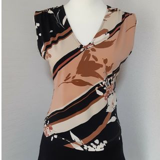 BCBGMAXAZRIA 花柄 ノースリーブ ブラウス
