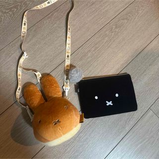 ミッフィー(miffy)の2点セット/ミッフィー　キッチン　パン　バッグ　あんぱん フラットポーチ(キャラクターグッズ)