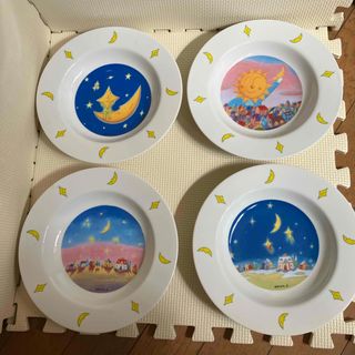 ハウス食品　お皿4枚セット(食器)