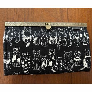Azuzu 文鎮口金 長財布　猫柄(財布)