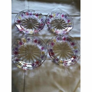 花柄　ガラス皿4枚セット(食器)