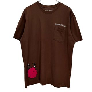 クロムハーツ(Chrome Hearts)のCHROME HEARTS x MATTY BOY STRUCTURE TEE スクロールラベルアートプリントポケットTシャツ カットソー ロゴ クロムハーツ(Tシャツ/カットソー(半袖/袖なし))