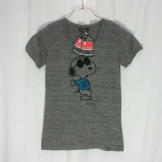 未使用 ローリーズファーム ピーナッツ Tシャツ スヌーピー SNOOPY