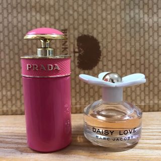プラダ(PRADA)のプラダ キャンディ グロス マークジェイコブス　デイジーラブ ミニボトル(香水(女性用))