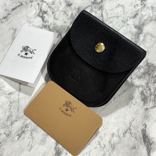 イルビゾンテ(IL BISONTE)のイルビゾンテ 二つ折り財布 フラップウォレット ブラック(財布)