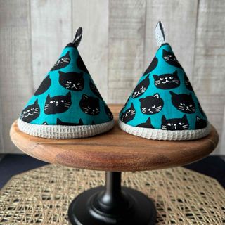 ● Handmade 三角鍋つかみ ネコ cat 猫 キャンプ staubなどに