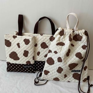 入園入学3点セット　ハンドメイド　レッスンバッグ　女の子　牛柄　キルティング