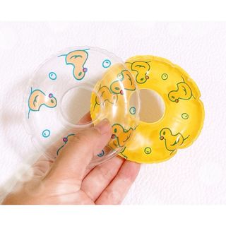 ミニチュア　あひる柄　浮き輪2個セット 透明タイプと黄色 ドールハウス
