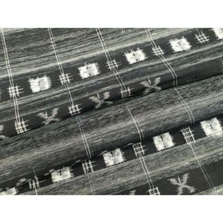 平和屋着物●上質な紬　横段花唐草文　黒地　正絹　逸品　DAAV1324tw