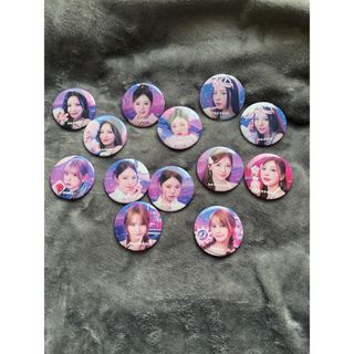 NiziU最新缶バッジ　バラ売り可