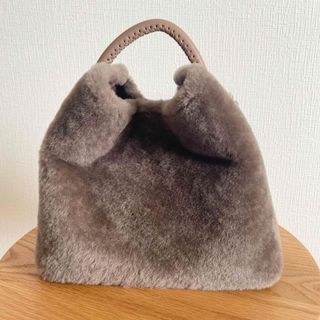 ドゥーズィエムクラス(DEUXIEME CLASSE)のelleme ムートンバッグ(ショルダーバッグ)