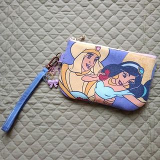 ストラップ付き　保冷ポーチ　アラジン　ジャスミン　