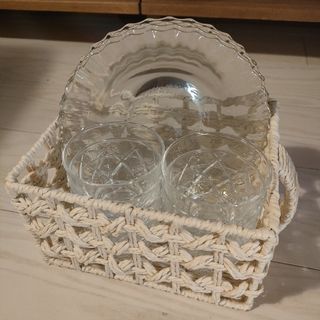 籠入りガラスコップ8個&パイレックス耐熱皿のセット✨️