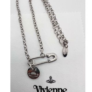 ヴィヴィアンウエストウッド(Vivienne Westwood)のヴィヴィアンウエストウッド セーフティピン安全ピン オーブ ネックレス(ネックレス)