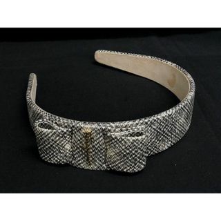 サルヴァトーレフェラガモ(Salvatore Ferragamo)の■新品同様■Salvatore Ferragamo フェラガモ ヴァラリボン キャンバス チェック柄 カチューシャ ヘアアクセサリー ベージュ系 FS2619(その他)
