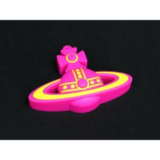 ヴィヴィアンウエストウッド(Vivienne Westwood)の■新品同様■ Vivienne Westwood ヴィヴィアンウエストウッド オーブ ラバー USBメモリー  キーホルダー ピンク系×イエロー系 FS2599(その他)