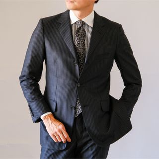 グッチ(GUCCI)の極美品GUCCIグッチ ウールシルクストライプスーツ黒48(セットアップ)