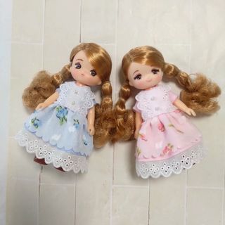 ミキちゃんマキちゃん　服セット　ワンピース（ピンク水色花柄レース）