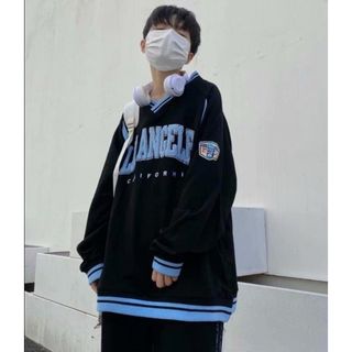 【大人気】ユニセックス トレーナー　黒　オーバーサイズ　ロゴ　韓国　XL