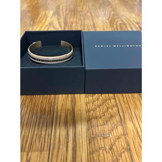 【箱付き】Daniel Wellington バングル 