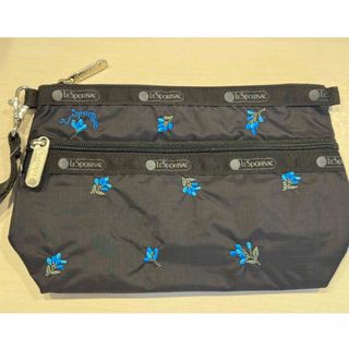 レスポートサック(LeSportsac)のレスポートサック　 ポーチ ストラップ付き 7105  ベイベリーフィールド (ポーチ)