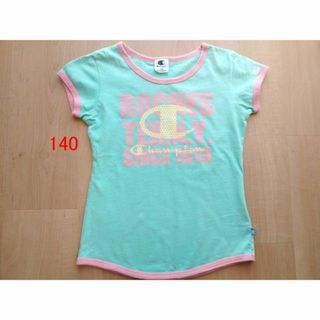 チャンピオン(Champion)の140　半袖　チャンピオン　Tシャツ　トップス　スポーツ　ブランド　緑ｘピンク　(Tシャツ/カットソー)