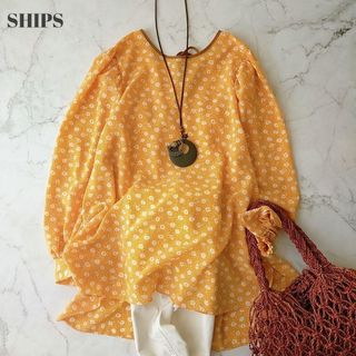 シップス(SHIPS)の超美品　シップス　フラワープリントバックリボンブラウス　長袖　七分袖(シャツ/ブラウス(長袖/七分))