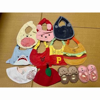 ベビー用品 ベビースタイ よだれかけ デザイン色々８枚 まとめ売り＋オマケ４種類(ベビースタイ/よだれかけ)