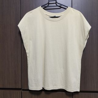 ユニクロ(UNIQLO)のUNIQLO　ベージュ　半袖Tシャツ　Mサイズ(Tシャツ(半袖/袖なし))