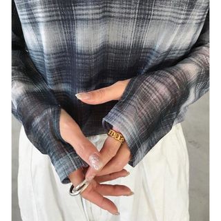 再販♡新品未使用！ホローアウト　シースルートップス　L ブルー(シャツ/ブラウス(長袖/七分))