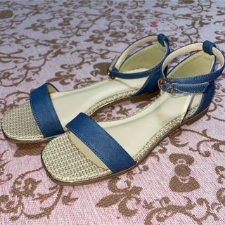 ネイビー ストラップサンダル　フラット　底クッション　M 新品(サンダル)