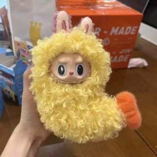 popmart LABUBU エビフライ　ぬいぐるみ服